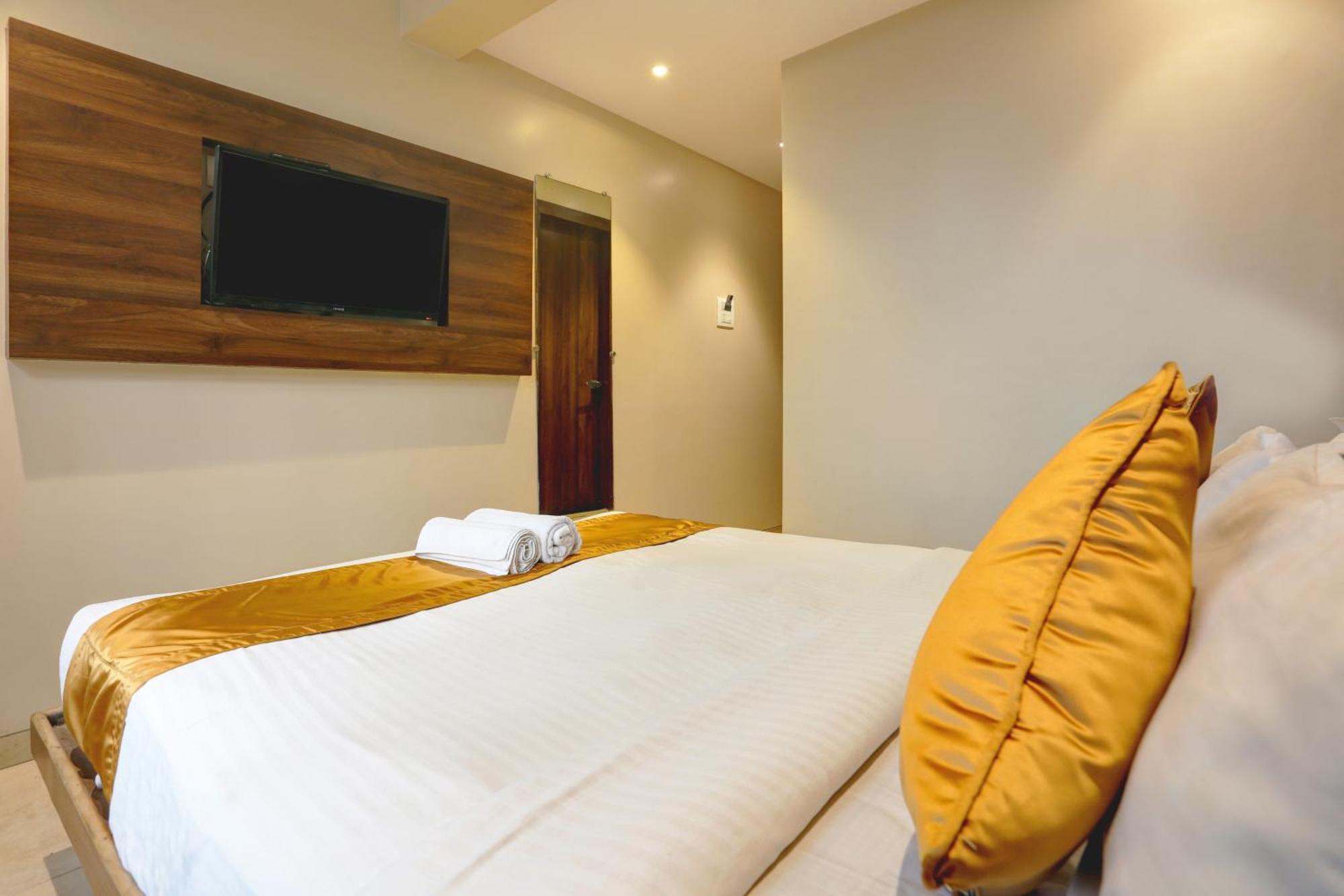 Hotel Sea Breeze Mumbai Exterior photo