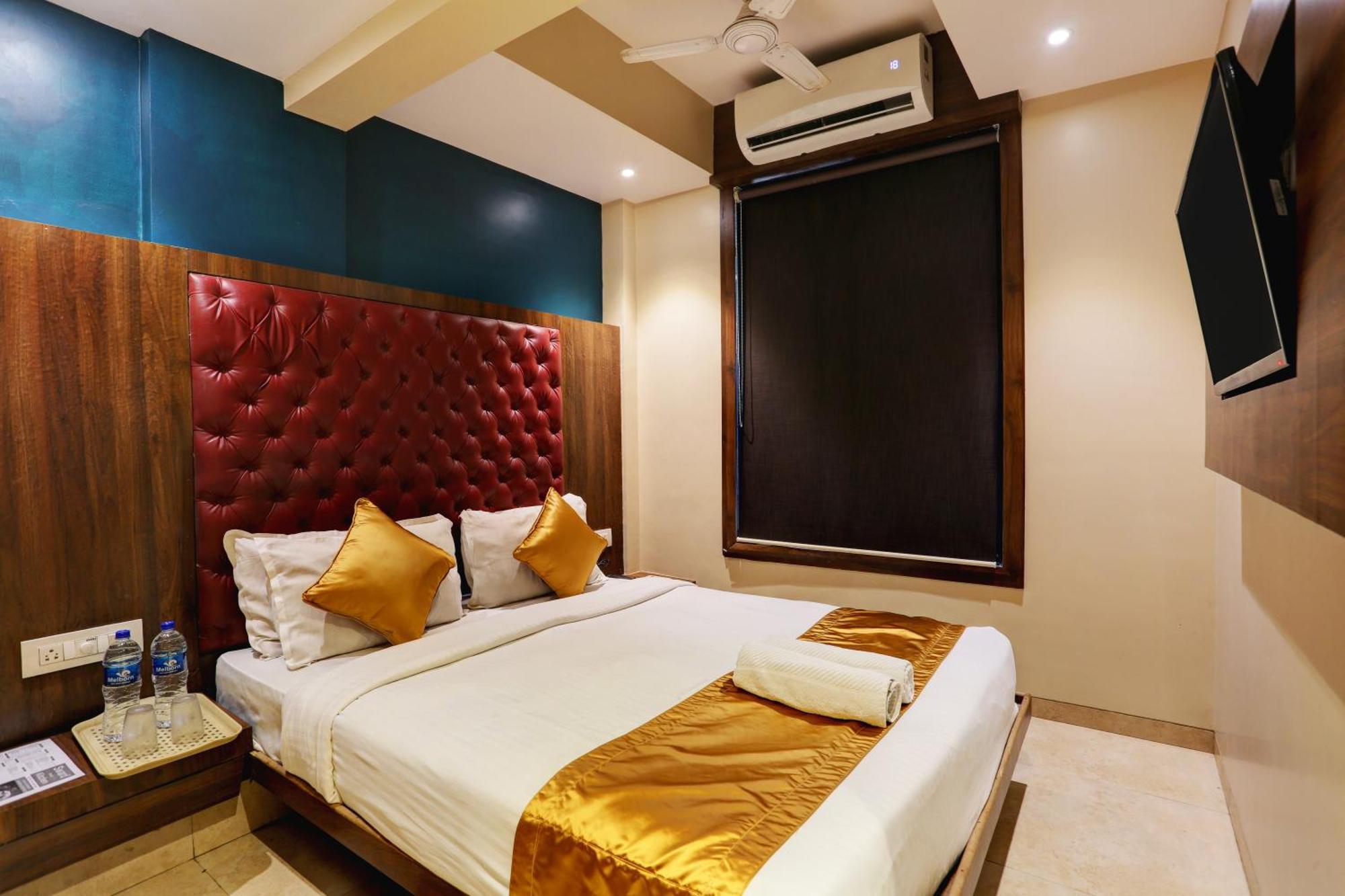 Hotel Sea Breeze Mumbai Exterior photo