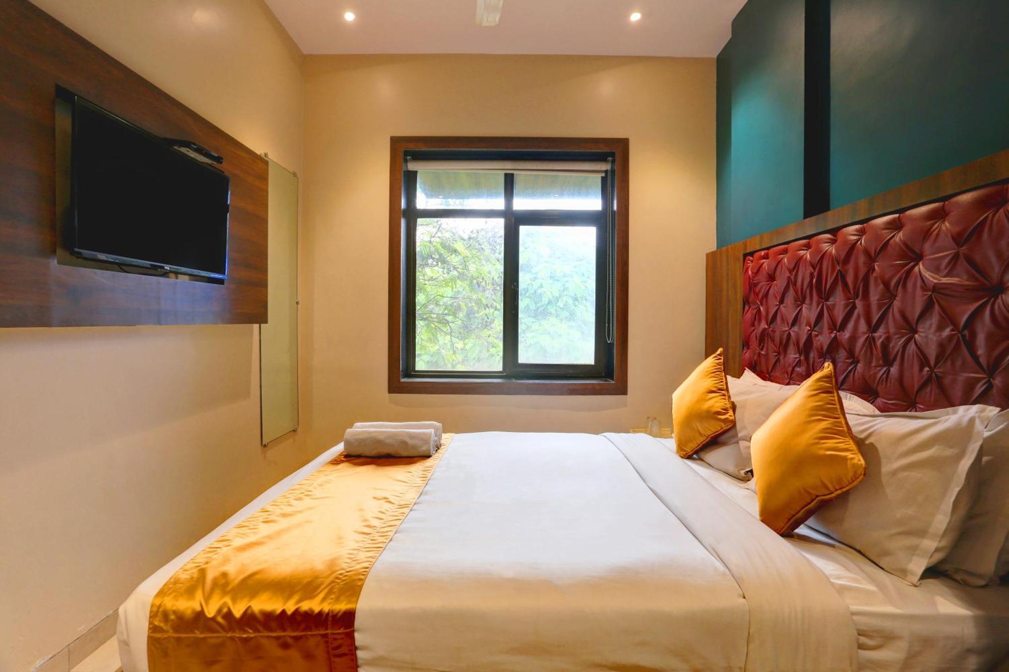 Hotel Sea Breeze Mumbai Exterior photo